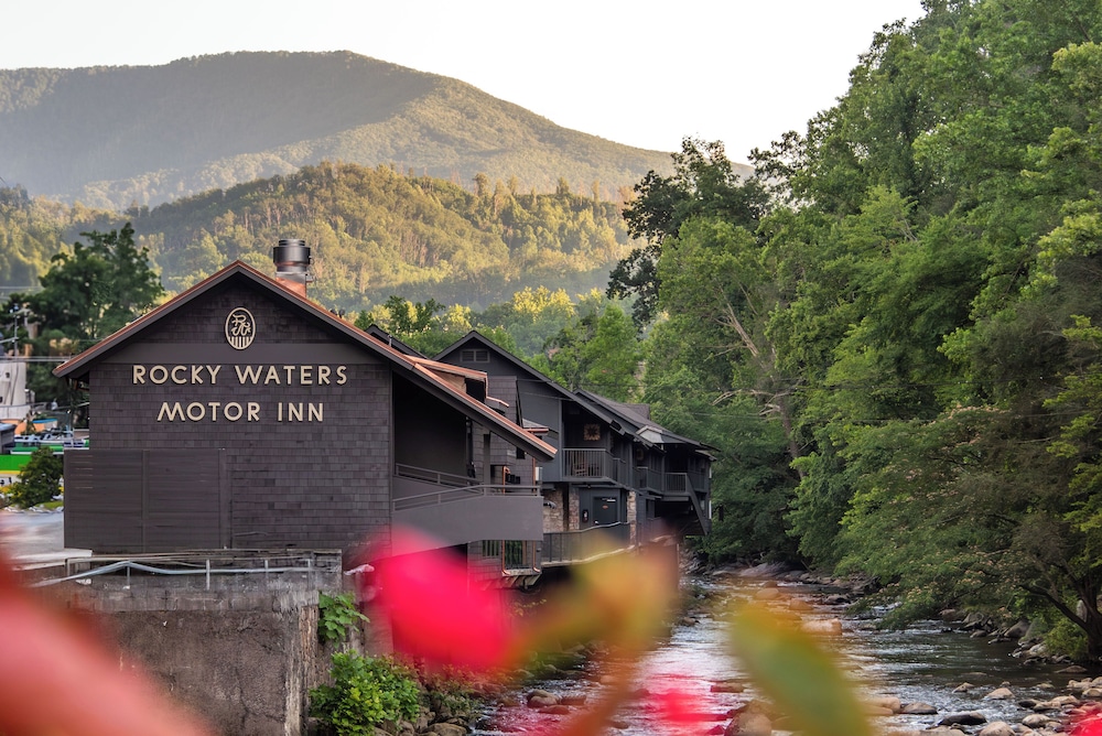 Historic Rocky Waters Inn A Small Luxury Hotel - photo 40