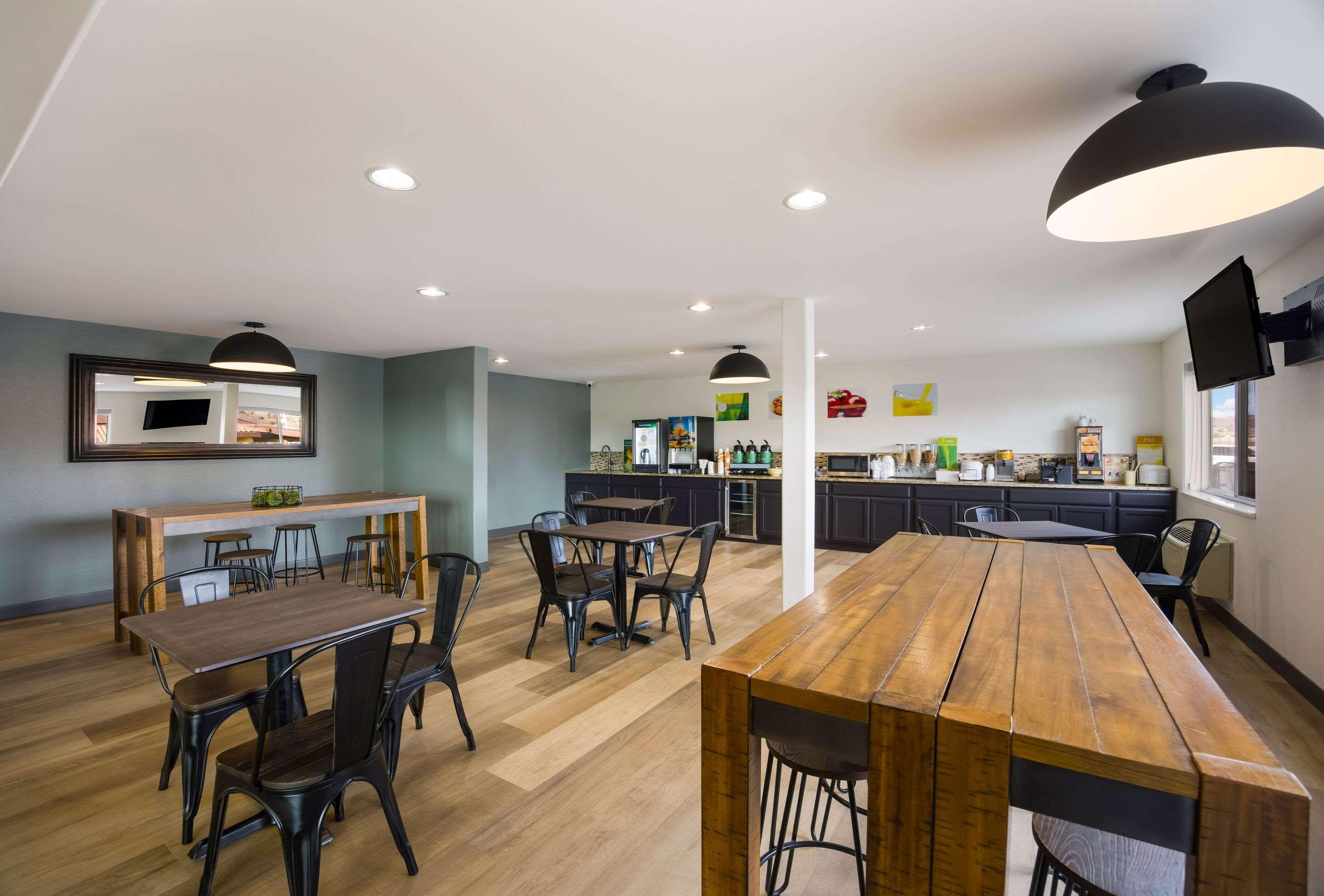 Quality Inn & Suites Castle Rock SW Denver - photo 22