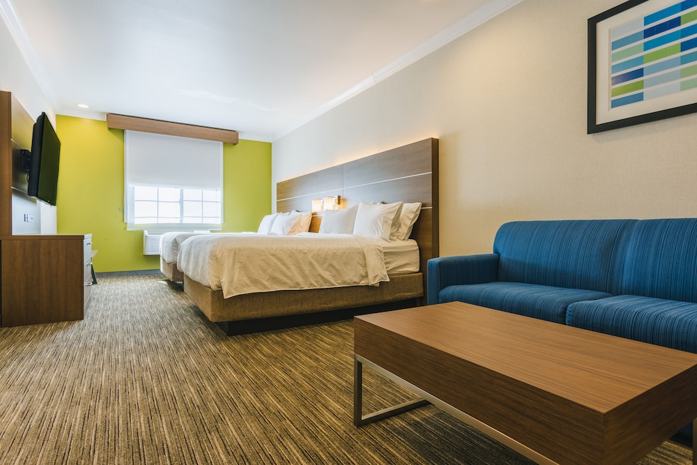 Holiday Inn Express Suites Davis University Area - photo 18
