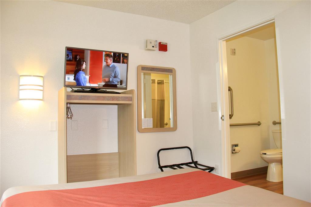 Motel 6 Enfield CT Hartford - photo 14