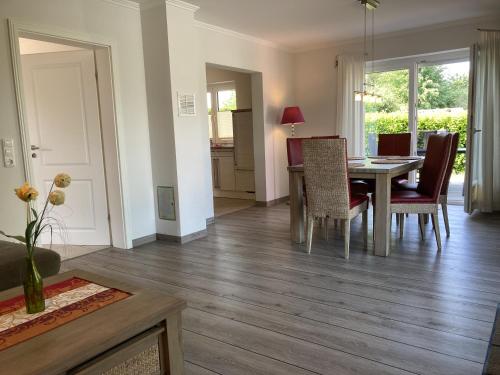 Kellenhusen Ferienhaus Ilse — 4-Star Luxury Hotel in Kellenhusen, Germany