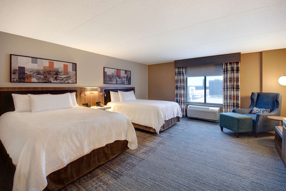 Hilton Garden Inn Terre Haute - photo 25