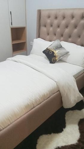Executive living two bedroom apartment with fully equipped gym swimming pool children playing ground and amazing scenic city views