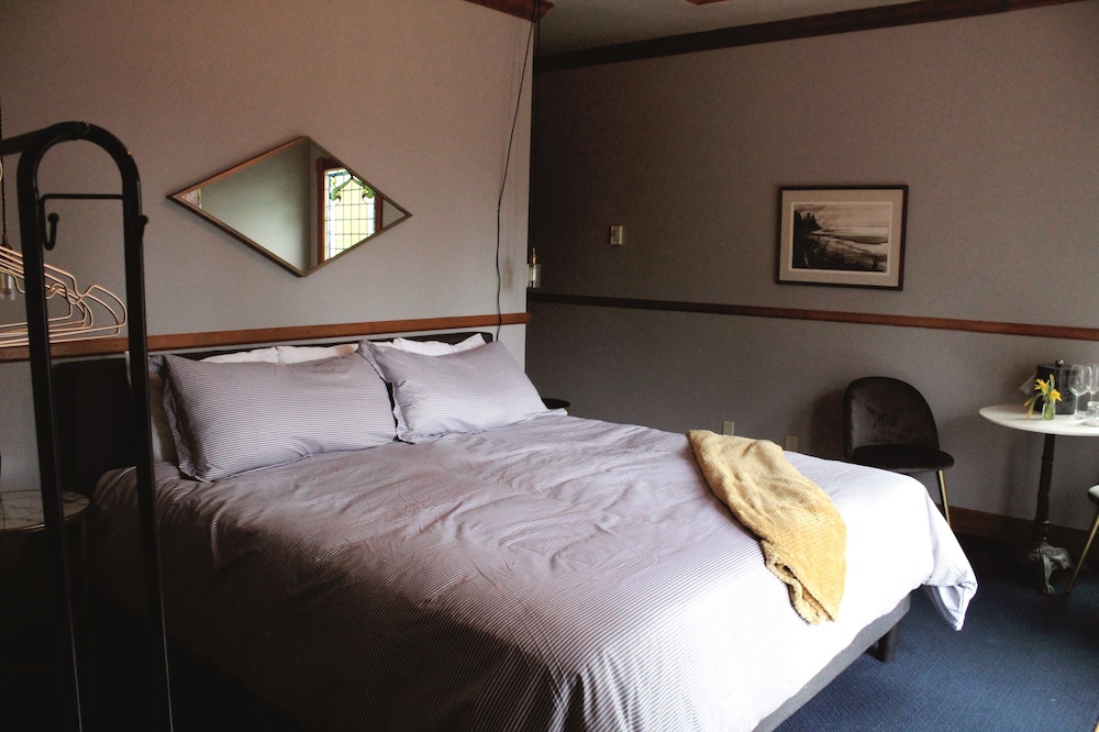 Shelburne Hotel - photo 7