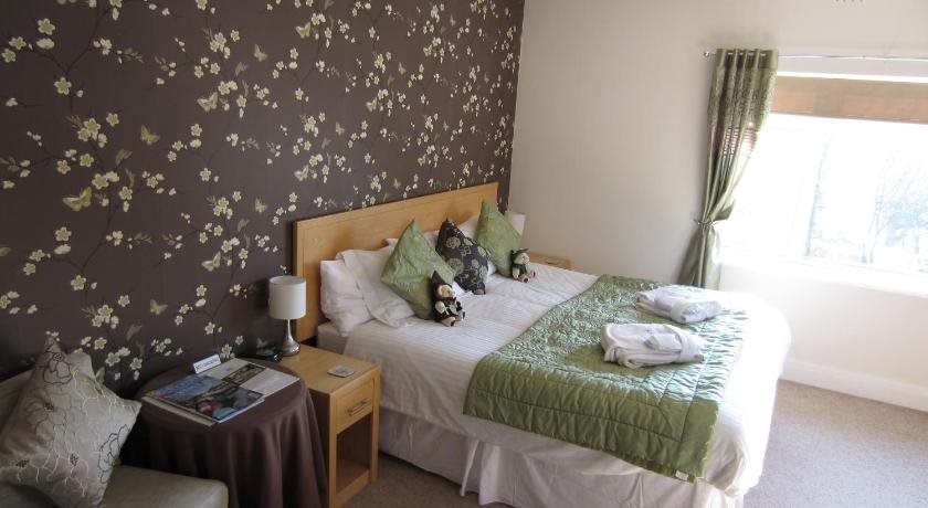Barnfield House — 4-Star Luxury Hotel in Sheffield, United Kingdom
