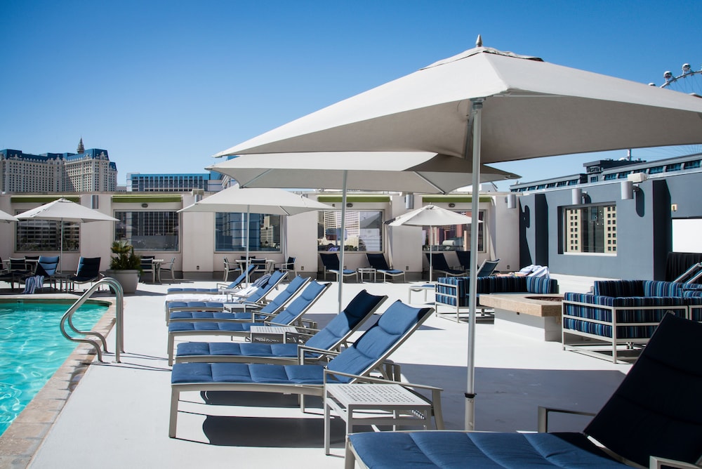 The Platinum Hotel - photo 40