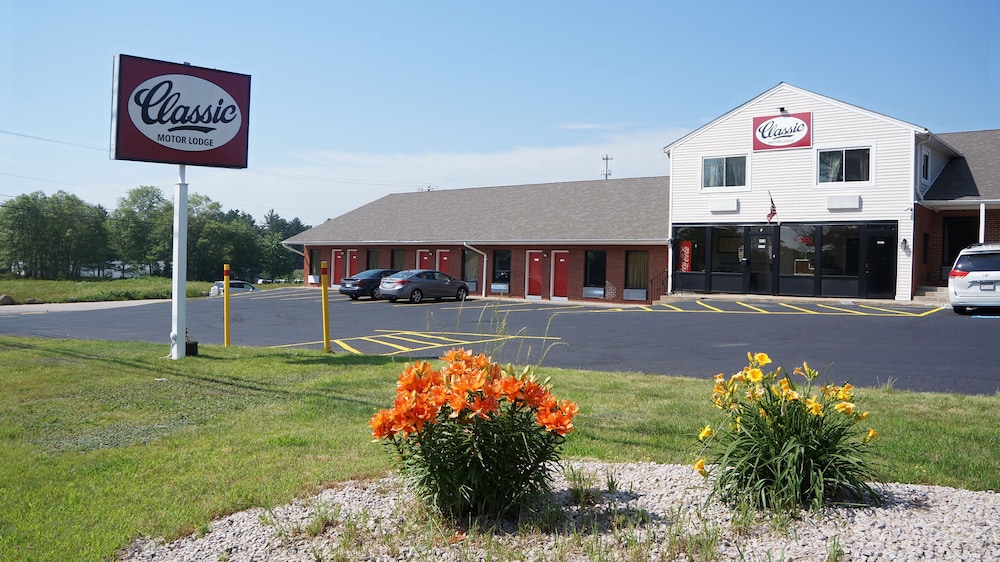 Classic Motor Lodge West Green - photo 2