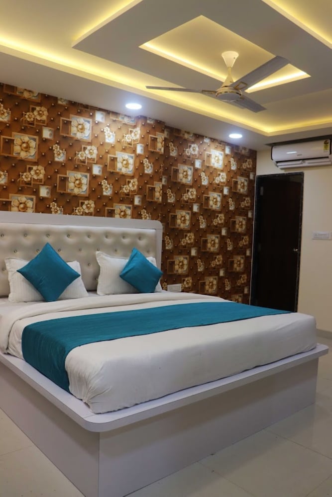 Hotel 7 Heaven Indore — Indore — photo 4