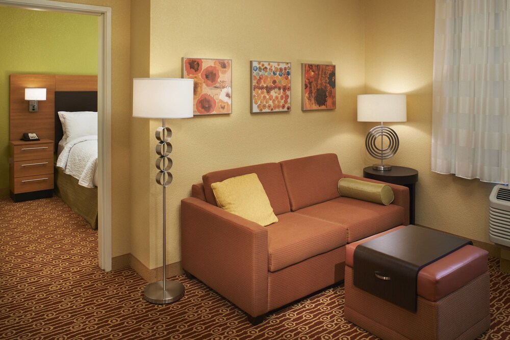 Towneplace Suites by Marriott Saginaw - photo 2