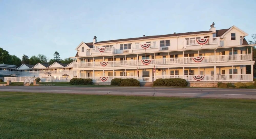 Edgewater Resort - photo 179