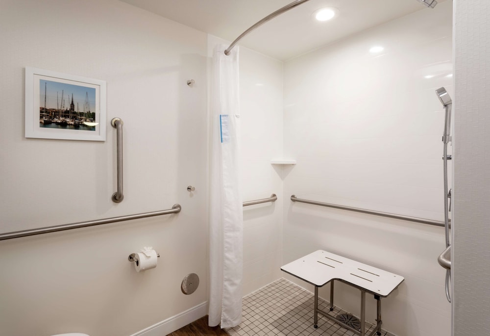 Hampton Inn by Hilton Minneapolis Eagan - photo 27
