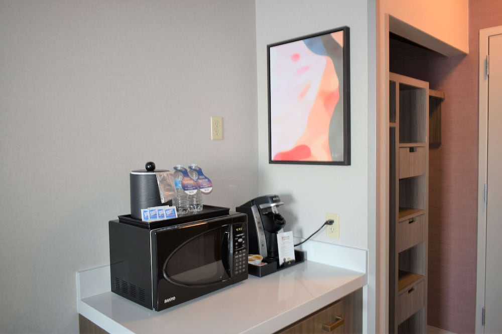 Hilton Garden Inn Oconomowoc - photo 31