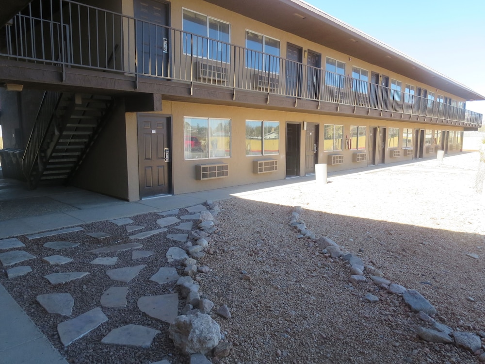 Howard Johnson by Wyndham Odessa TX - photo 35