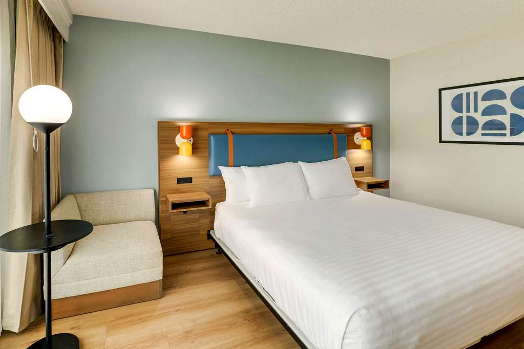 Sonesta Select Scottsdale at Mayo Clinic Campus - photo 33