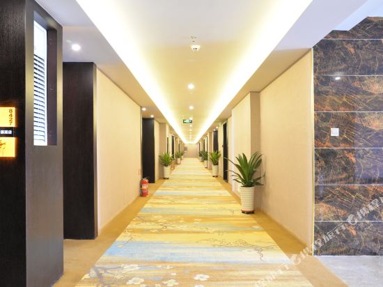 Qianhao Business Hotel in Sanhe, People's Republic of China