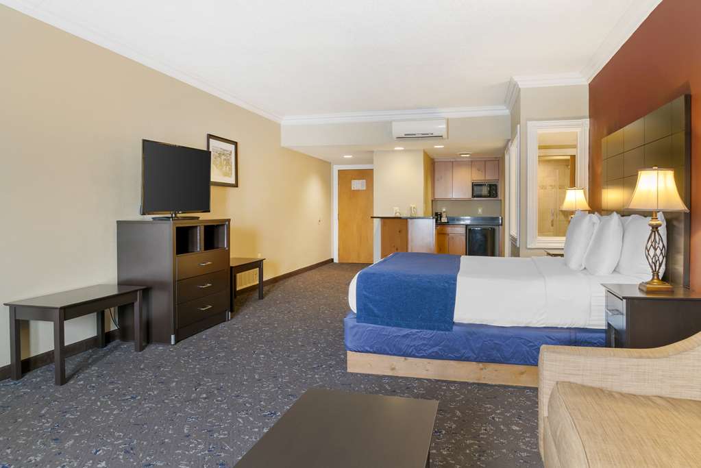 Best Western Greenfield Inn - photo 25
