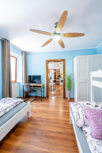 K2 Apartman 6 lozok Kovacska Piatok Sobota Disco dole — 4-Star Luxury Hotel in Kosice, Slovakia