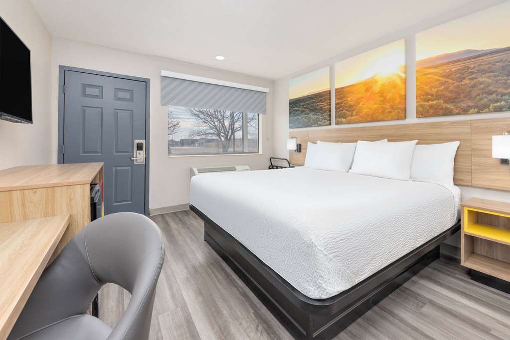 Days Inn by Wyndham Wichita Falls - photo 17