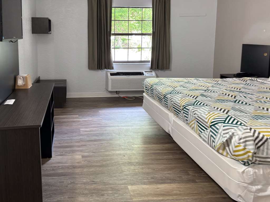 Motel 6 Tallahassee FL North Monroe - photo 4