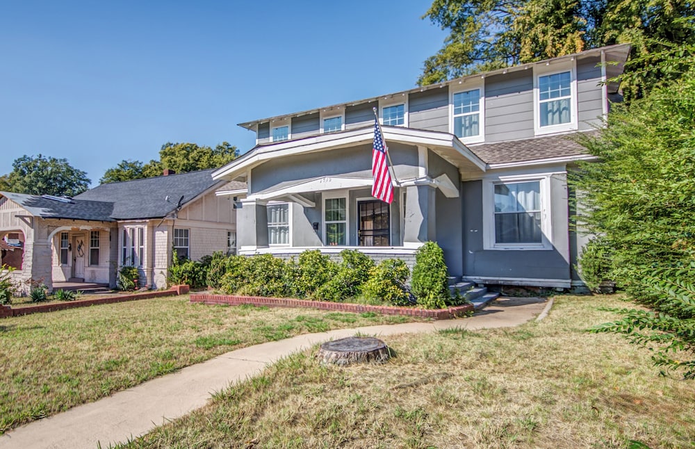Blue Hideaway in Memphis, United States