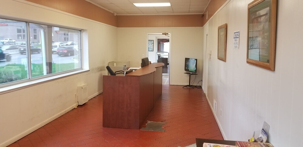 Tomac Motor Inn - photo 3
