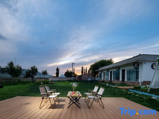 Xiyixia rural hotel in Xinyuan, People's Republic of China