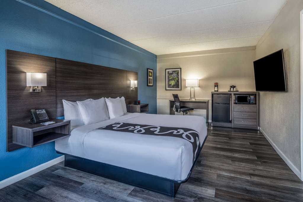 La Quinta Inn by Wyndham Sacramento North - photo 18