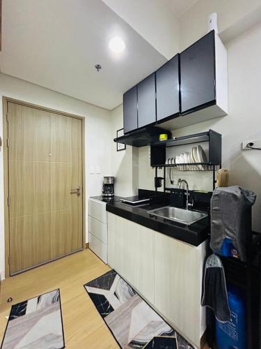 Jasrich Suite Behind Sm Trece Martires Hope Residences Smdc — 4-Star Luxury Hotel in Cavite, Philippines