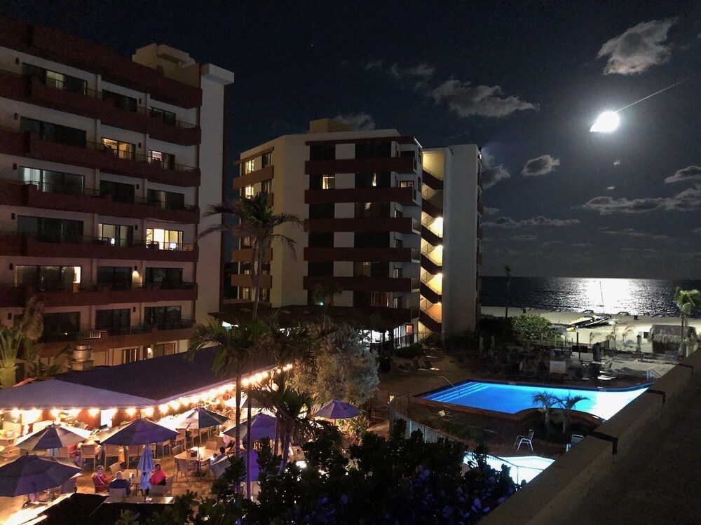 Lighthouse Cove Resort - photo 17