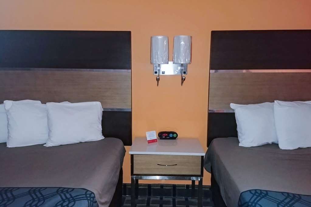 Econo Lodge Milldale Southington - photo 19