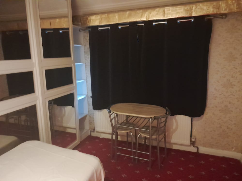 Lovely 1 bed Studio in London