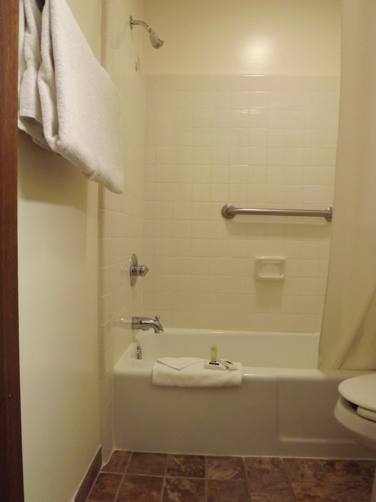 Crest Country Inn - photo 68