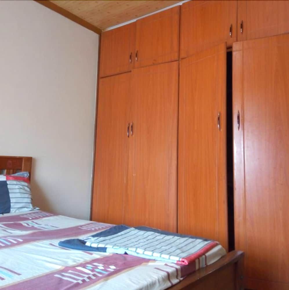 Honass Riara Apartment