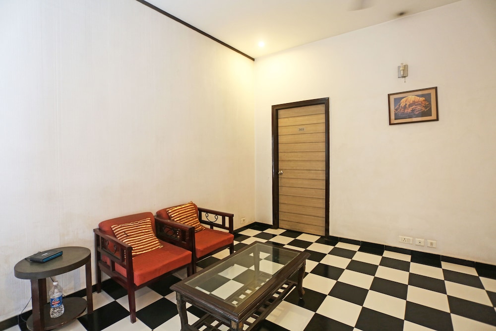 Oyo 5528 Dlf Phase 4