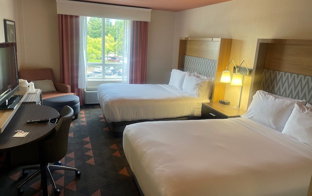 Holiday Inn Atlanta Gas South Arena Area by IHG - photo 6