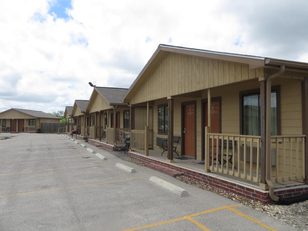 Kenedy Country Inn - photo 30