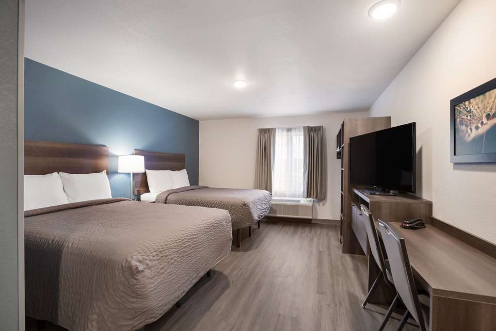 WoodSpring Suites Detroit Madison Heights - photo 21