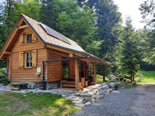 Loghouse cabin in the Kočevje forest — 4-Star Luxury Hotel in Kocevje, Slovenia