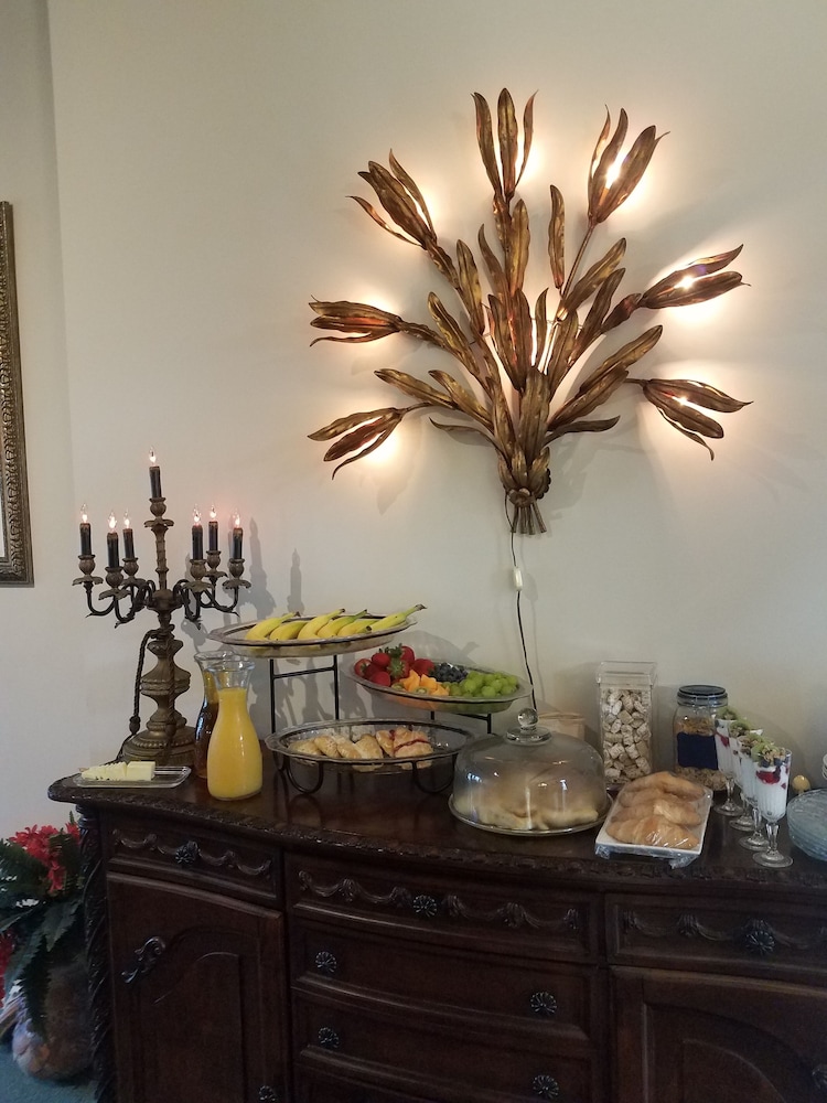 Tuscan Manor - photo 21