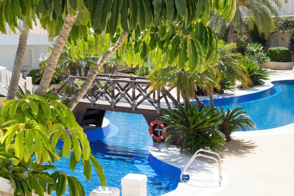 Aparthotel Residencia & Spa Parques Casablanca — 4-Star Luxury Hotel in Benissa, Spain