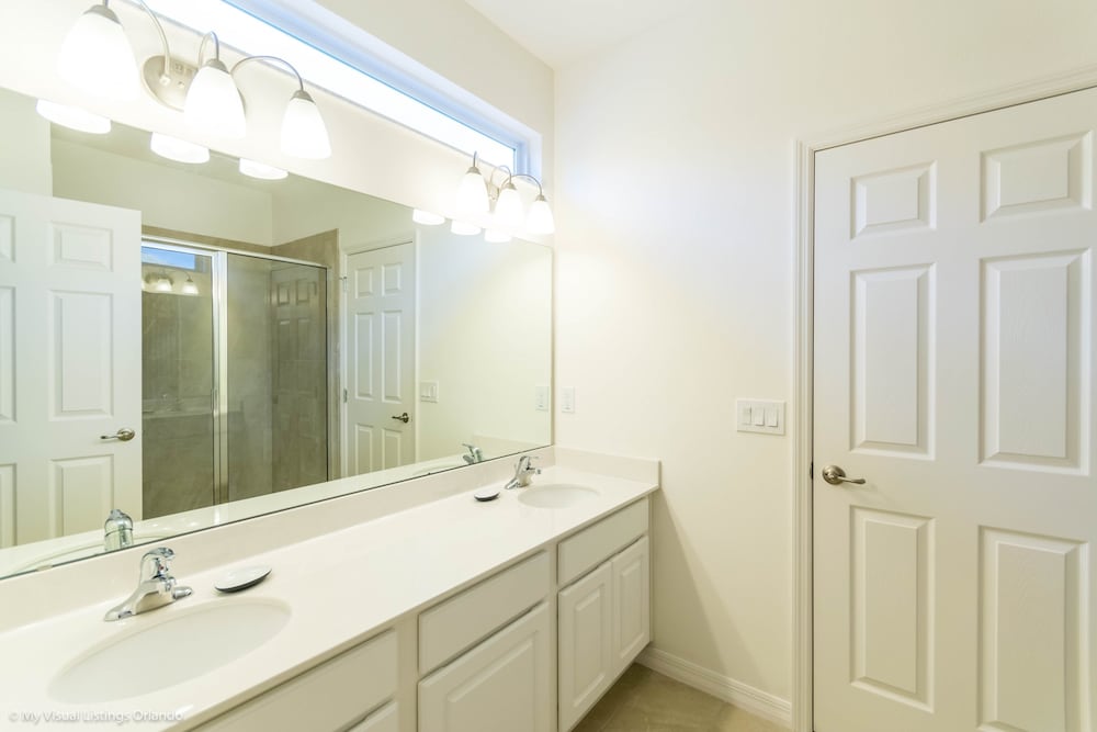 H6108amazing Brand new 9 Bedroom 7 Bathroom Resort - photo 40