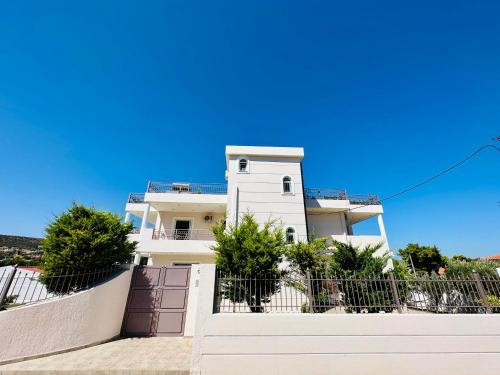 Airfenos Athens Riviera — Anavyssos