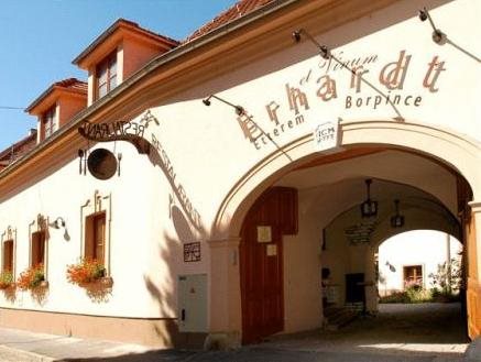 Erhardt Panzió — 4-Star Luxury Hotel in Sopron, Hungary
