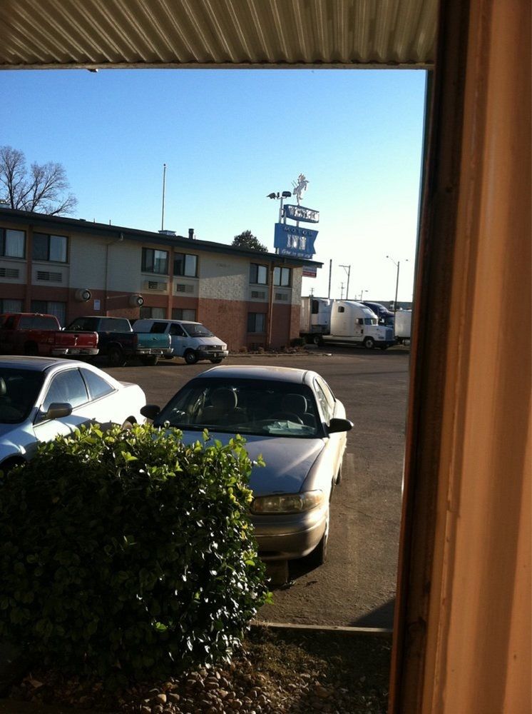 Western Motor Inn - photo 16