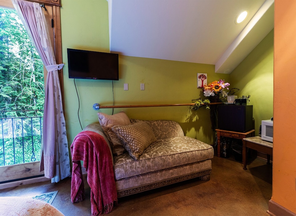 Talus Rock Retreat - photo 20