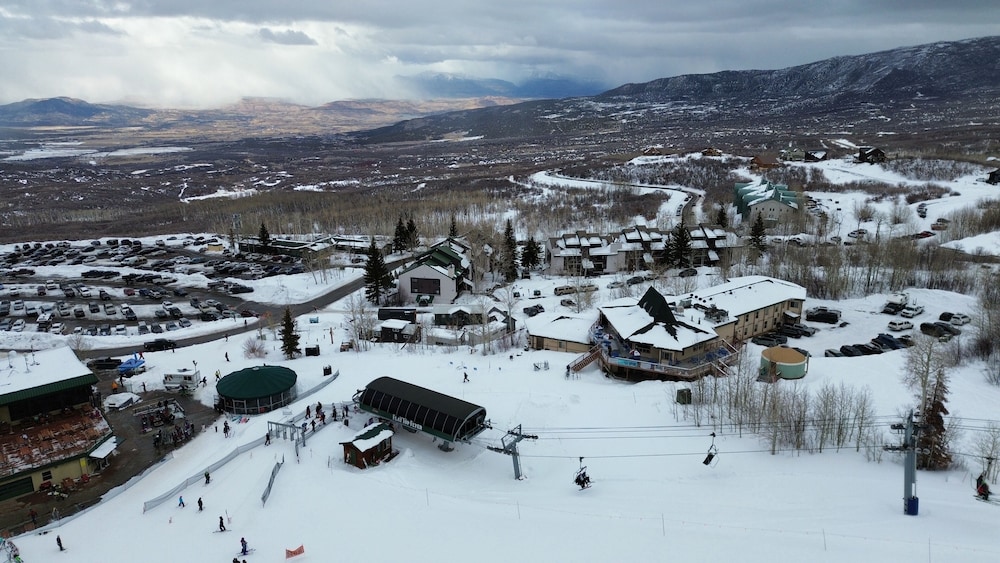 Slopeside - carbon neutral hotel in Mesa