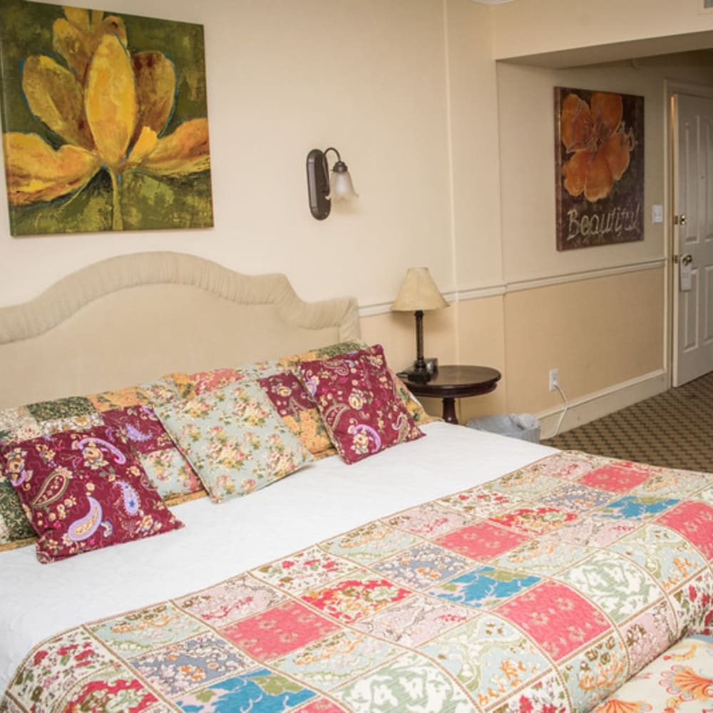 Vandiver Inn - photo 33