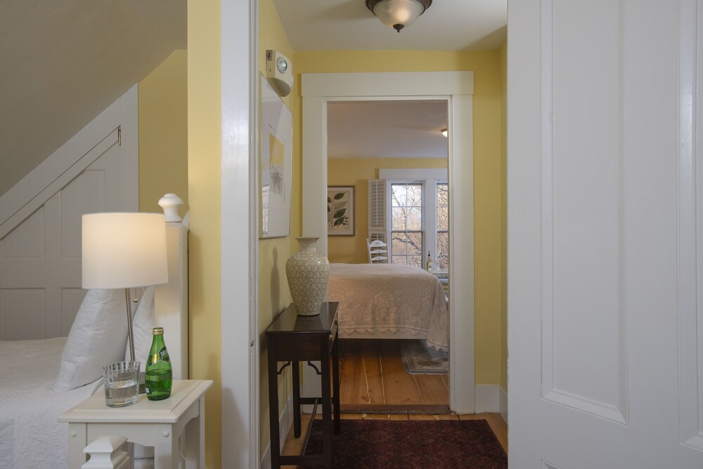 Liberty Hill Inn - photo 35