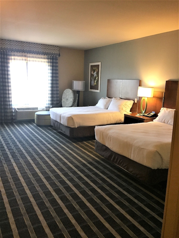 Holiday Inn Express & Suites Perry National Fairground Area #34 by IHG - photo 7