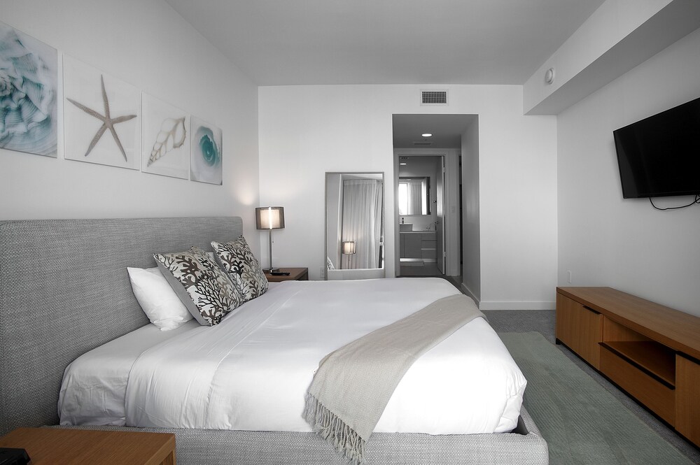 Private Residences at Beachwalk by SoFla Vacations - photo 4